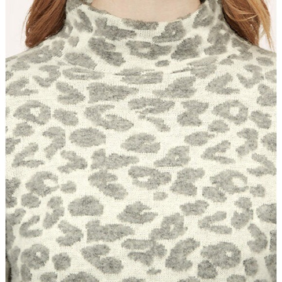 Ann Taylor LOFT Mock Neck Leopard Print Sweater - Picture 2 of 5
